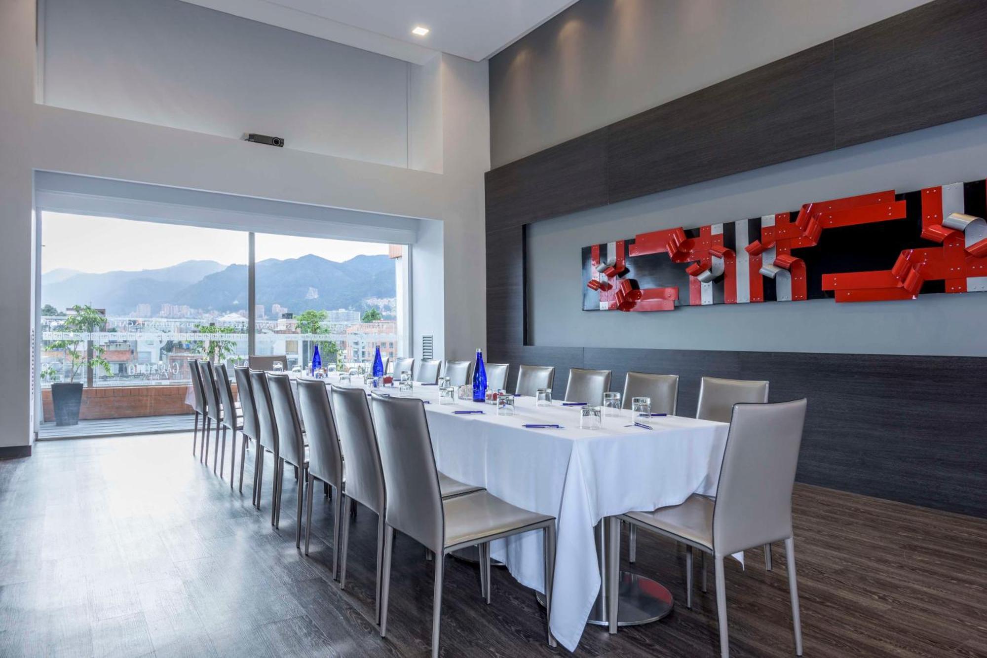 Nh Bogota Urban 26 Royal Hotel Ngoại thất bức ảnh