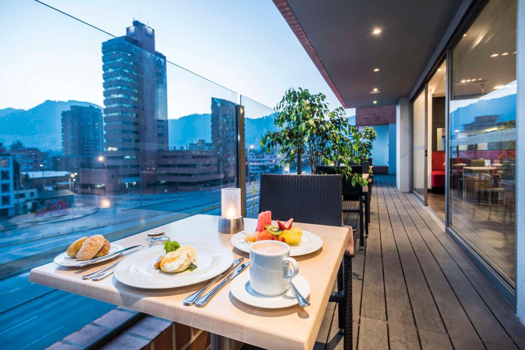Nh Bogota Urban 26 Royal Hotel Ngoại thất bức ảnh