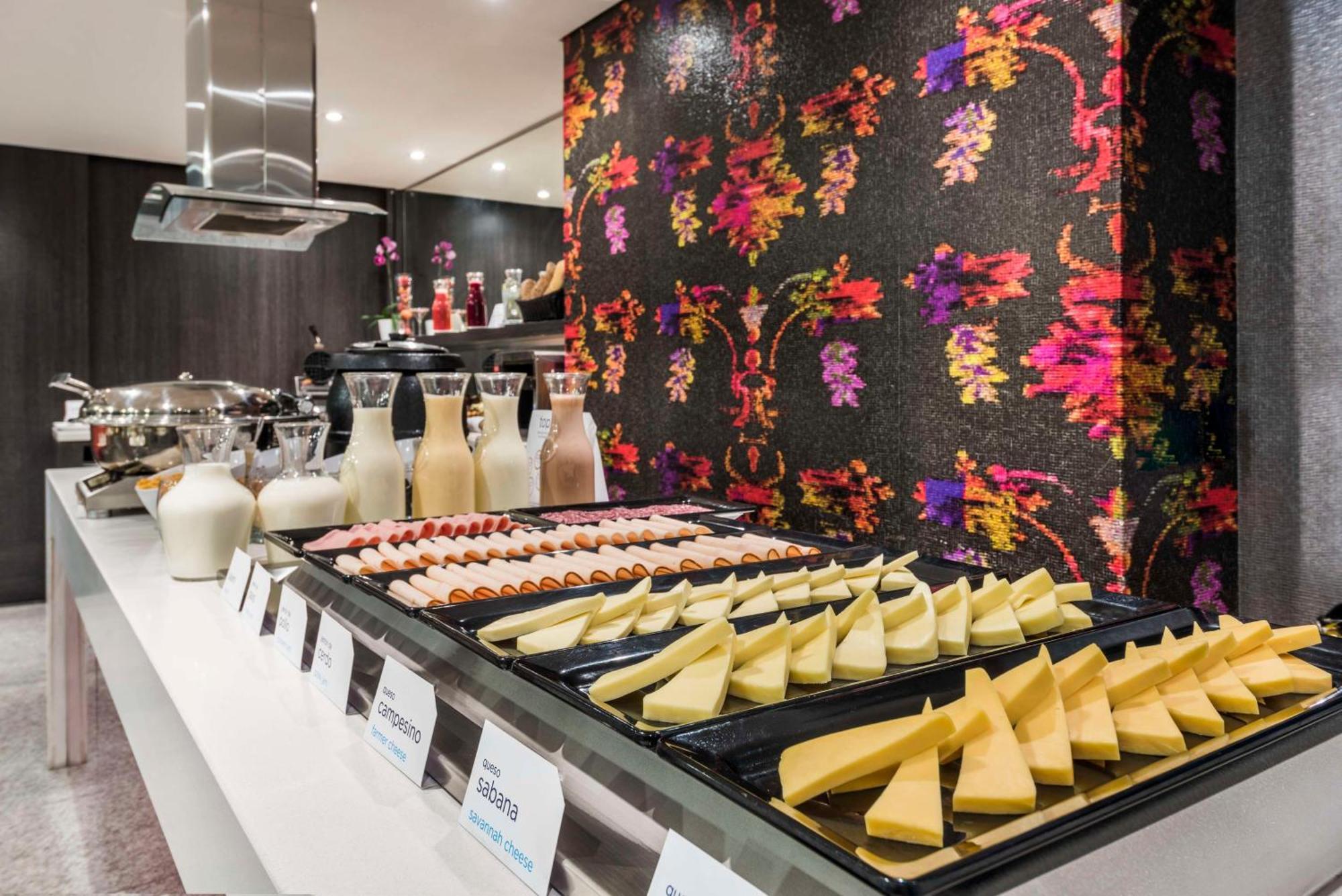 Nh Bogota Urban 26 Royal Hotel Ngoại thất bức ảnh