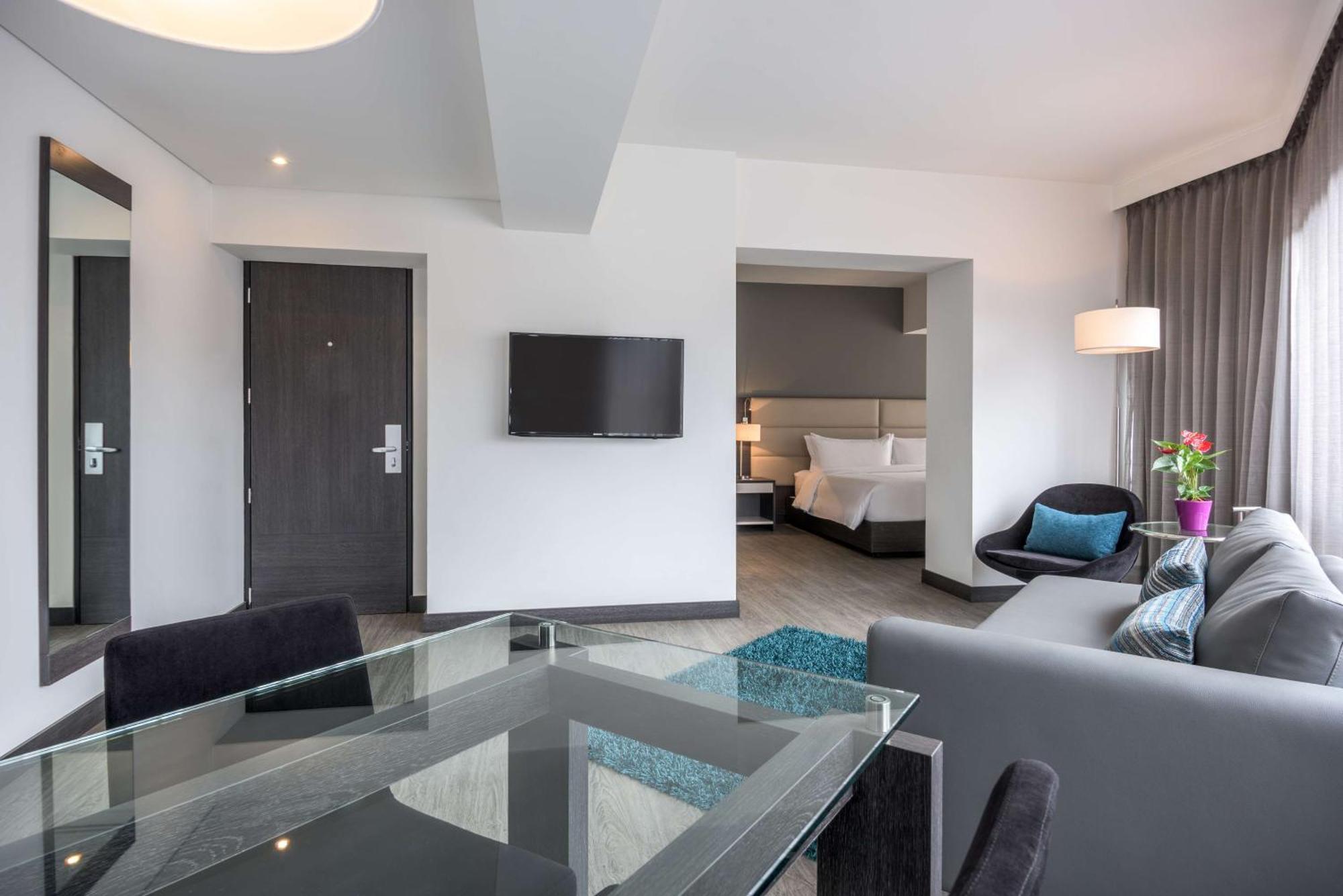 Nh Bogota Urban 26 Royal Hotel Ngoại thất bức ảnh