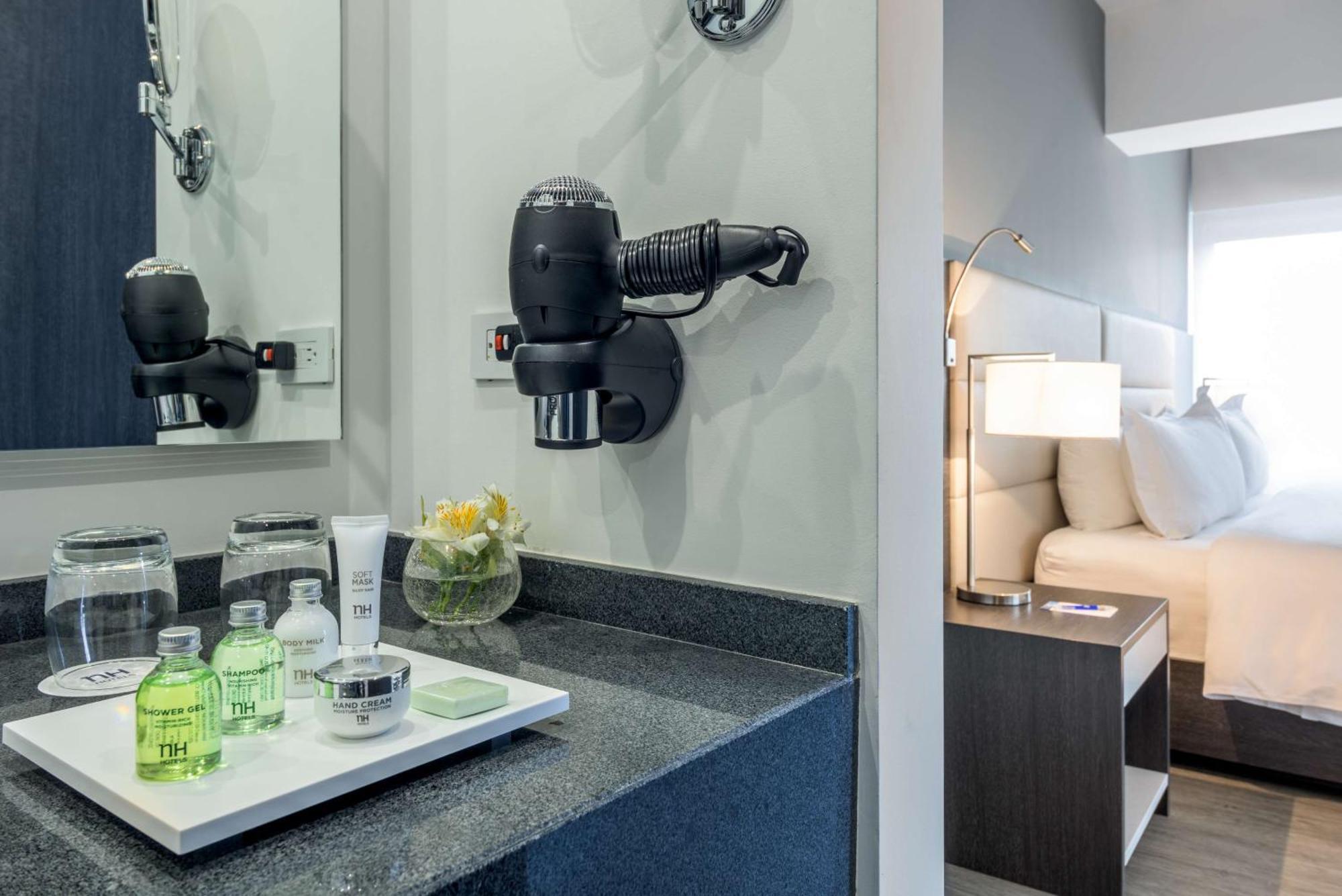 Nh Bogota Urban 26 Royal Hotel Ngoại thất bức ảnh