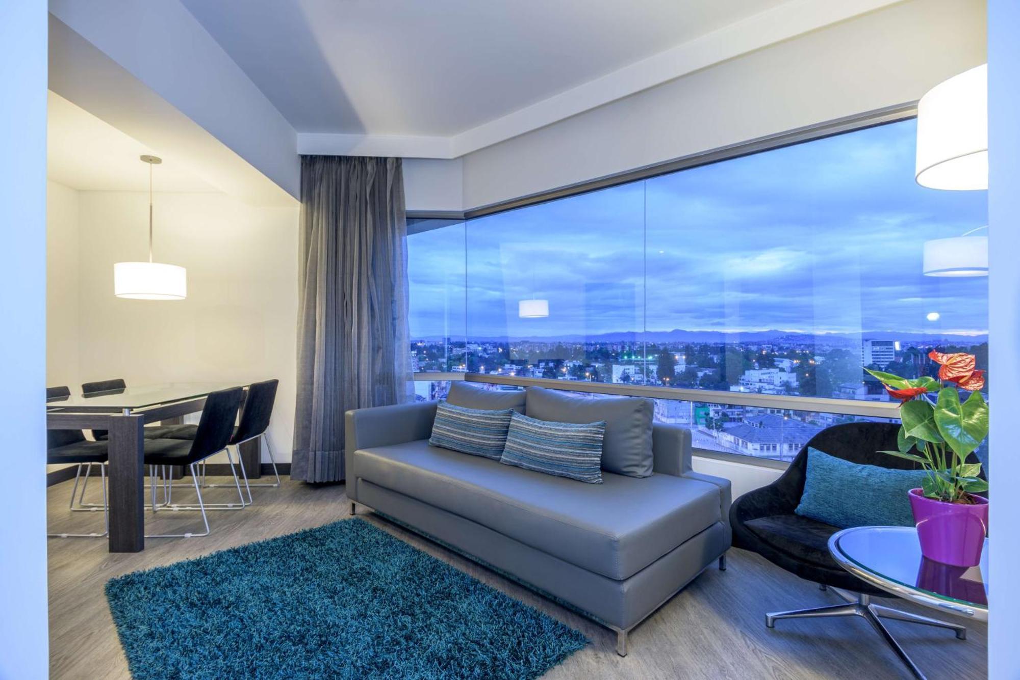 Nh Bogota Urban 26 Royal Hotel Ngoại thất bức ảnh
