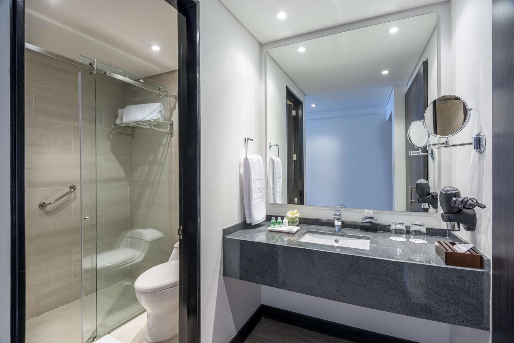 Nh Bogota Urban 26 Royal Hotel Ngoại thất bức ảnh