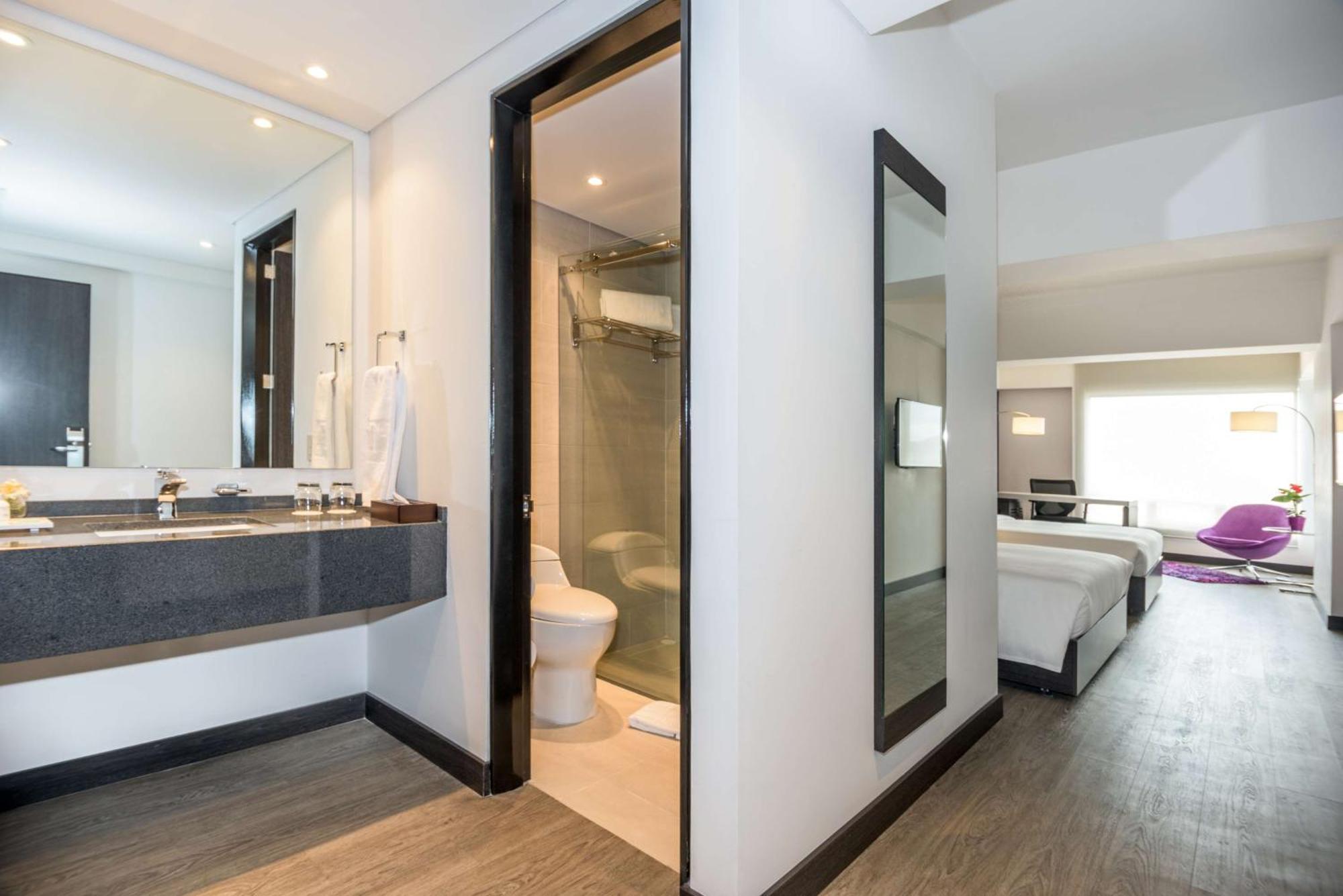 Nh Bogota Urban 26 Royal Hotel Ngoại thất bức ảnh