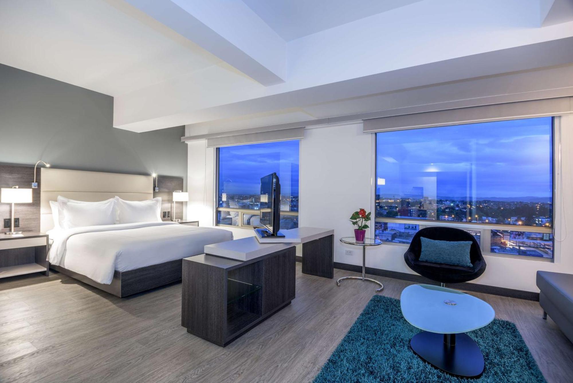 Nh Bogota Urban 26 Royal Hotel Ngoại thất bức ảnh